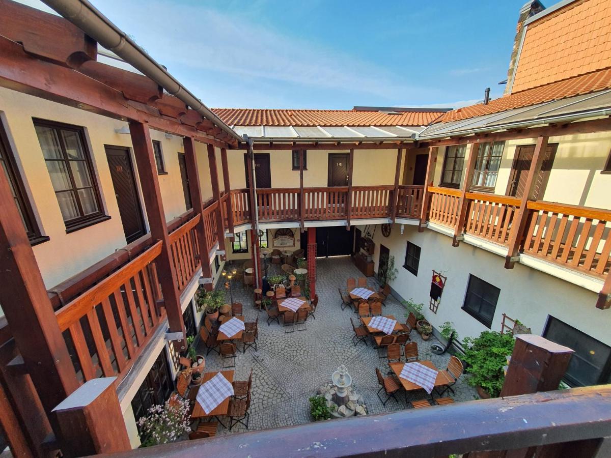 Hotel Zur Goldenen Sonne Quedlinburg Exterior photo